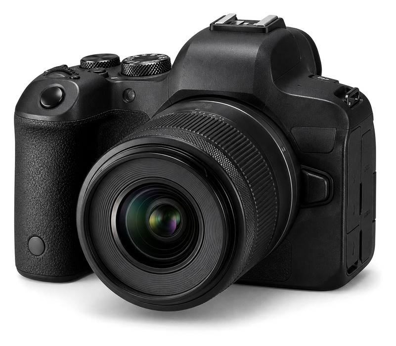 Professionally inspected camera with zoom lens